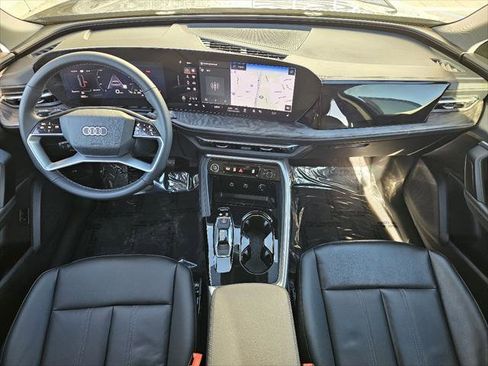 New 2025 Audi Q5 Premium image 4
