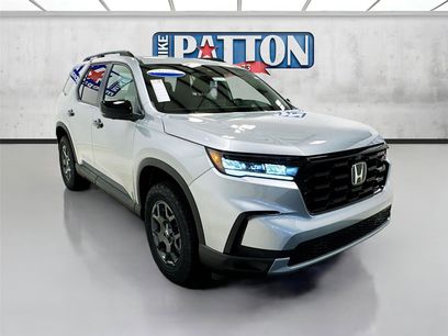 New 2025 Honda Pilot TrailSport
