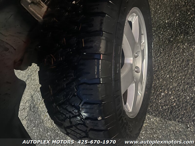 Used 2008 Jeep Grand Cherokee Laredo RWD image 30
