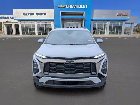 New 2026 Chevrolet Equinox ACTIV image 2