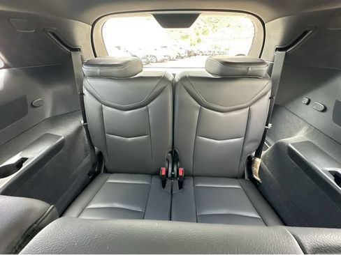 Certified 2024 Cadillac XT6 Luxury AWD/4WD image 18