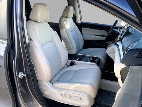 Used 2025 Honda Odyssey EX-L image 9