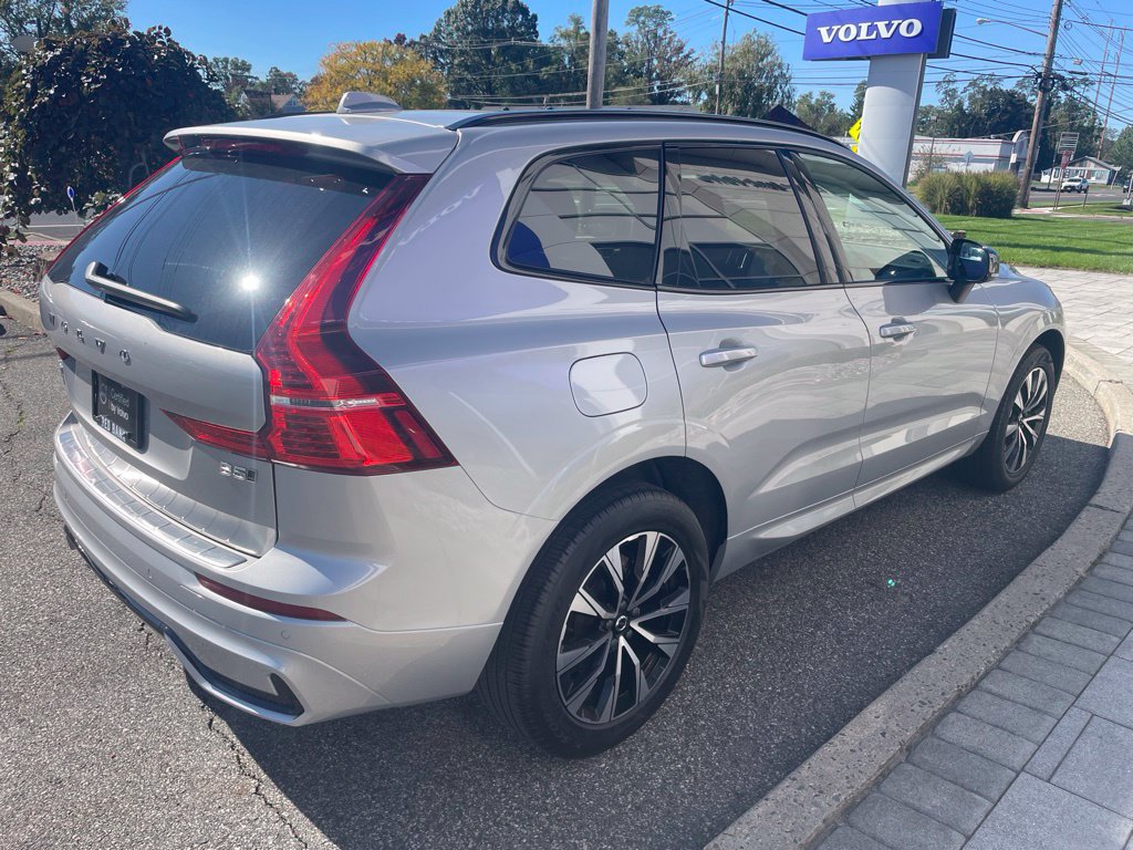 Certified 2024 Volvo XC60 B5 Core w/ Protection Package Premier AWD/4WD image 5