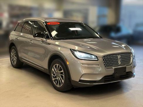 Used 2022 Lincoln Corsair Standard w/ Equipment Group 101A image 3