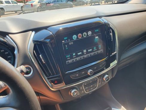 Used 2018 Chevrolet Traverse LT FWD image 26
