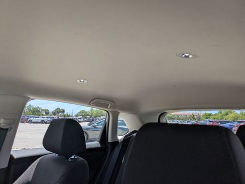 Used 2025 Honda HR-V LX image 21