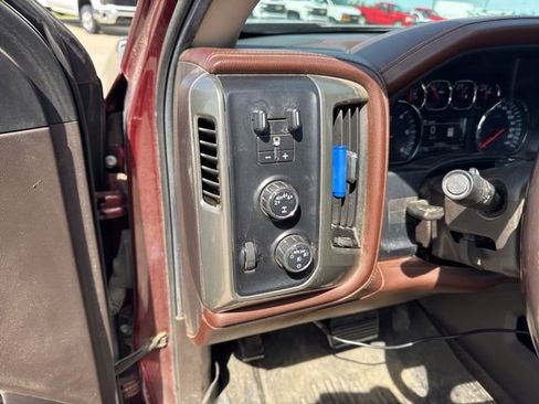 Used 2017 Chevrolet Silverado 1500 High Country AWD/4WD image 35