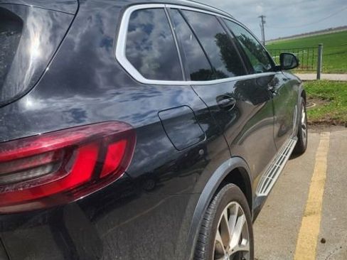 Used 2021 BMW X5 xDrive40i w/ Premium Package AWD/4WD image 4