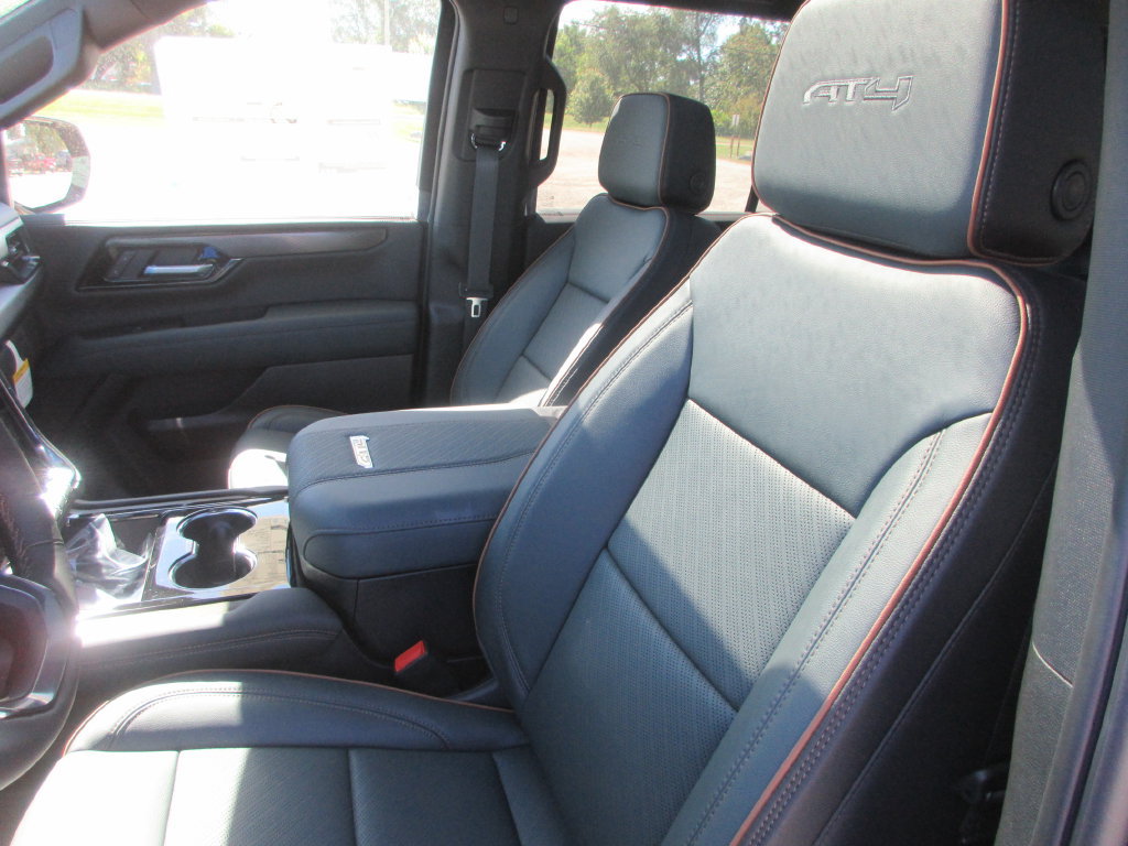 New 2027 GMC Yukon AT4 w/ AT4 Premium Plus Package AWD/4WD image 11