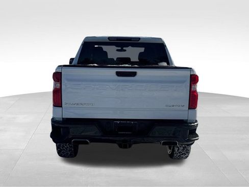 Used 2019 Chevrolet Silverado 1500 Custom Trail Boss w/ Custom Convenience Package image 4