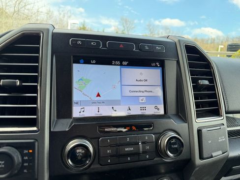 Used 2019 Ford F150 Raptor w/ Equipment Group 802A Luxury image 17