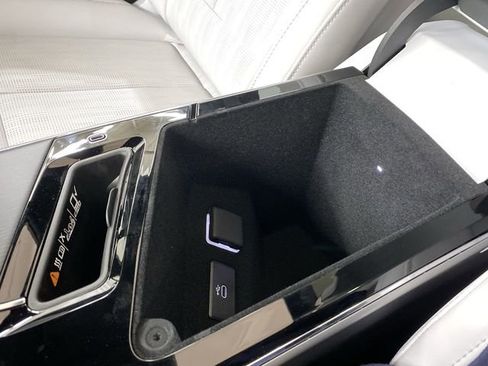 New 2025 Cadillac Lyriq Sport AWD/4WD image 25