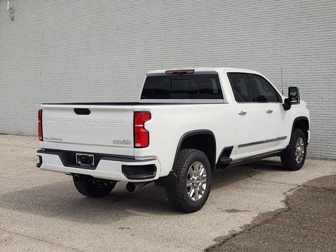 New 2026 Chevrolet Silverado 3500 High Country w/ High Country Premium Package AWD/4WD image 4