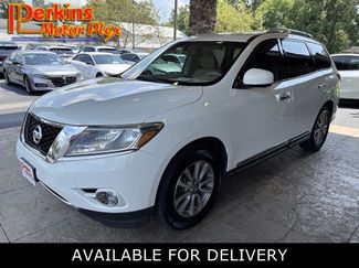 Used 2015 Nissan Pathfinder SL w/ SL Tech Package FWD video 1