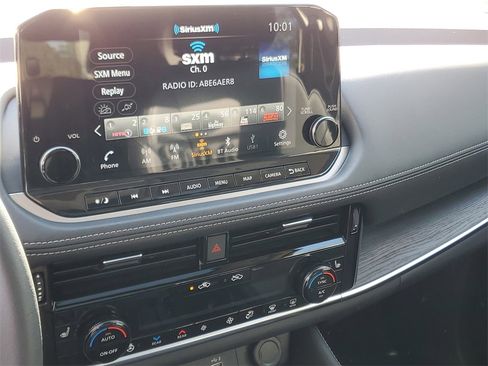 Certified 2023 Nissan Rogue Platinum w/ Platinum Premium Package image 24