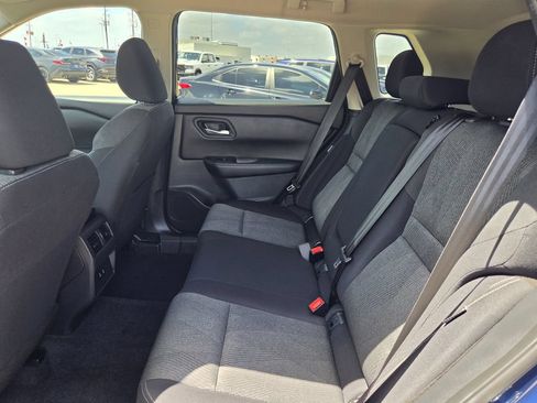 Used 2026 Nissan Rogue SV FWD image 28