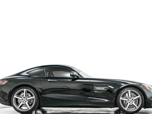 Used 2017 Mercedes-Benz AMG GT Coupe image 2