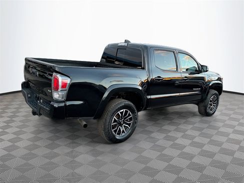 Used 2021 Toyota Tacoma TRD Sport image 6