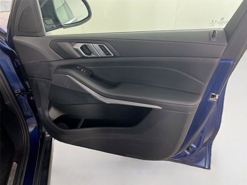 Used 2021 BMW X5 xDrive40i w/ Premium Package 3 AWD/4WD image 30