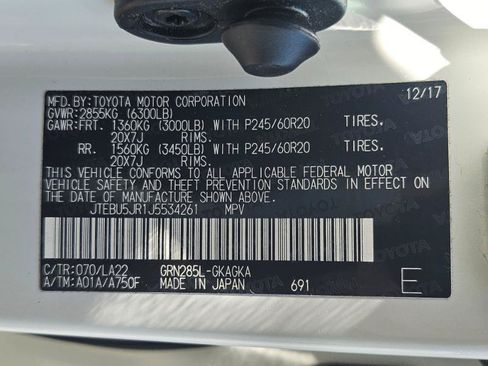Used 2018 Toyota 4Runner Limited AWD/4WD image 37