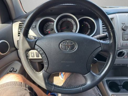 Used 2011 Toyota Tacoma 4x4 Double Cab image 14