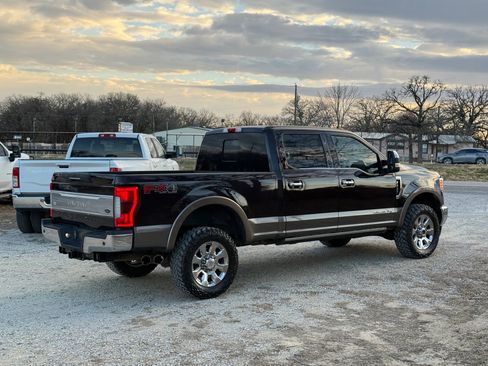 Used 2019 Ford F250 King Ranch w/ King Ranch Ultimate Package image 3