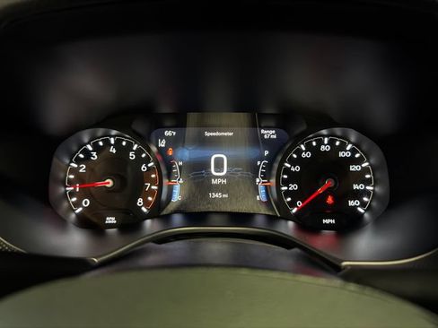 Used 2026 Jeep Compass Latitude AWD/4WD image 19