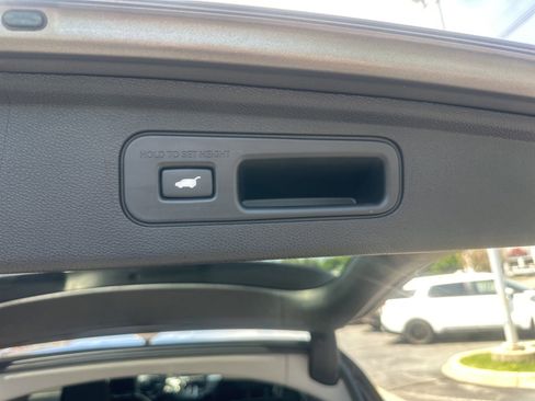 Used 2022 Honda Odyssey Touring image 23