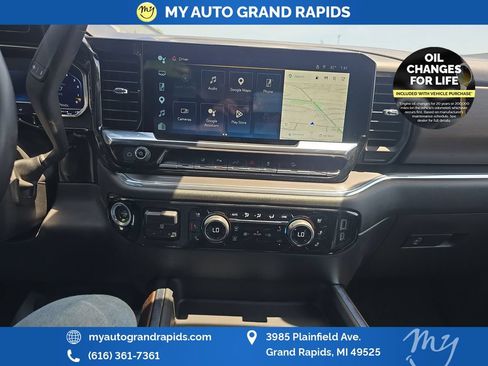 Used 2024 Chevrolet Silverado 3500 High Country w/ Technology Package AWD/4WD image 17