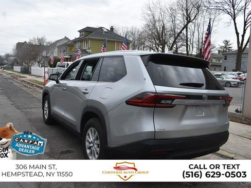 Used 2025 Toyota Grand Highlander XLE image 8