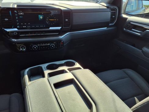 Used 2023 Chevrolet Silverado 1500 LT image 11