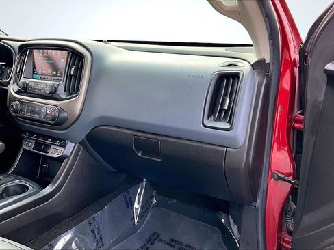 Used 2018 Chevrolet Colorado Z71 image 18