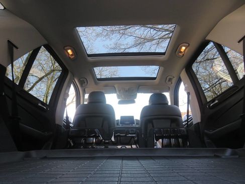 Used 2018 Mercedes-Benz GLE 350 4MATIC image 27