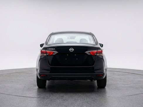 Used 2025 Nissan Versa SV image 7