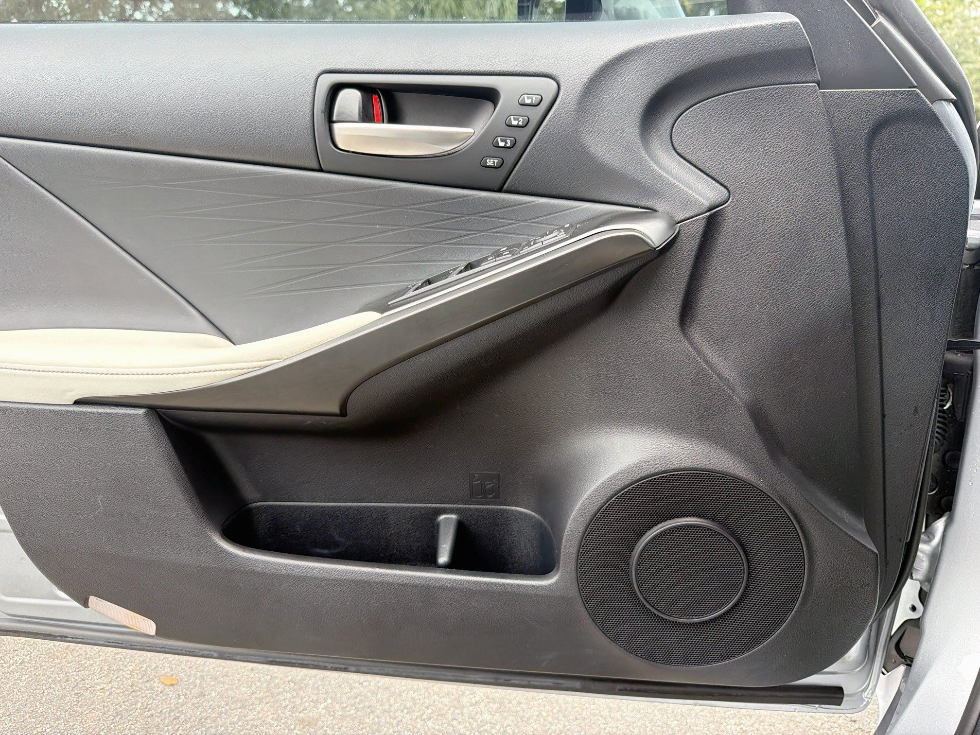 Used 2025 Lexus IS 500 w/ Accessory Package 2 RWD image 19