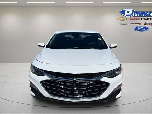 Used 2024 Chevrolet Malibu LT FWD image 2
