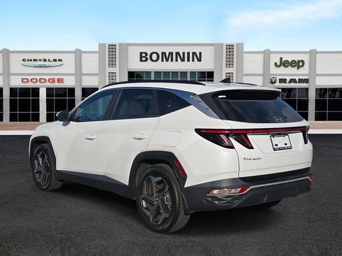 Used 2022 Hyundai Tucson SEL w/ Convenience + Premium Package image 4