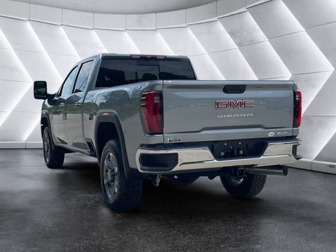New 2026 GMC Sierra 3500 SLT AWD/4WD image 4