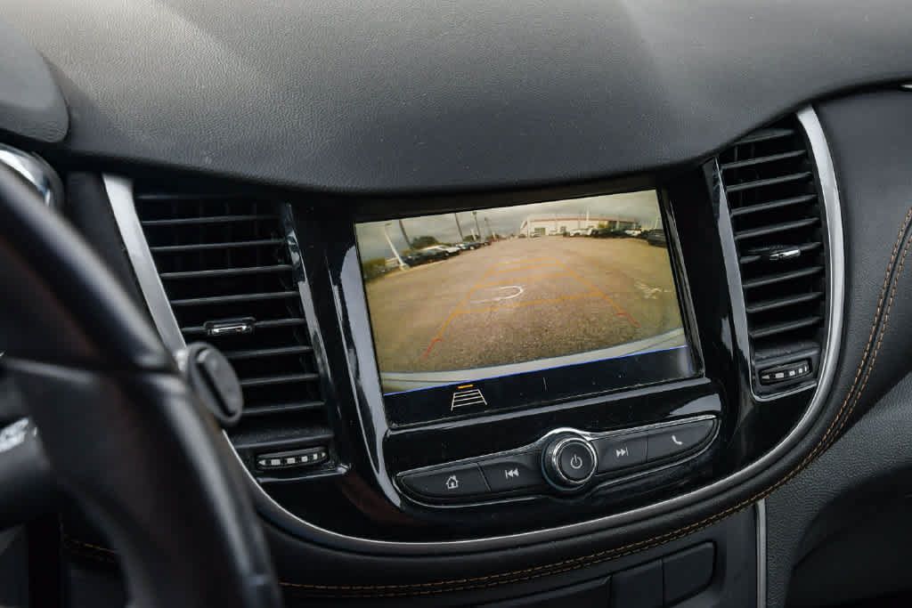 Used 2019 Chevrolet Trax LT w/ LT Convenience Package FWD image 23