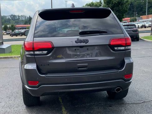 Used 2019 Jeep Grand Cherokee Altitude AWD/4WD image 7