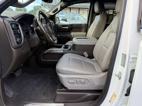 Used 2019 Chevrolet Silverado 1500 LTZ w/ LTZ Premium Package image 8