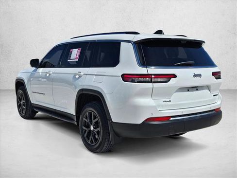 Used 2023 Jeep Grand Cherokee L Limited w/ Luxury Tech Group II image 8