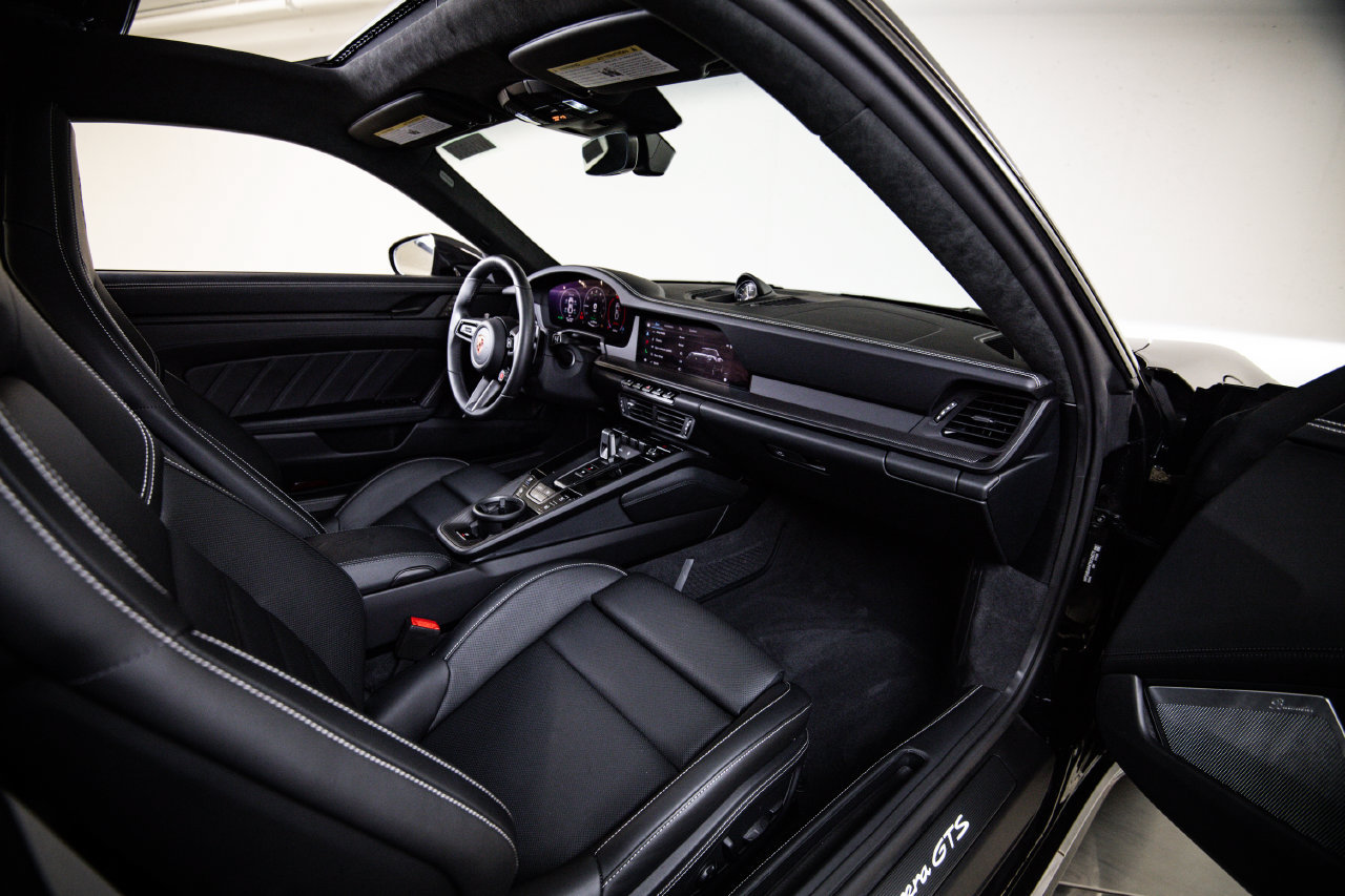 Certified 2026 Porsche 911 Carrera GTS RWD image 28