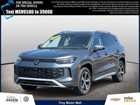 Used 2025 Volkswagen Tiguan SE w/ Panoramic Sunroof Package AWD/4WD image 1