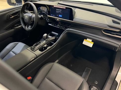 New 2026 Toyota Crown Platinum image 15