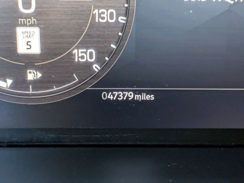 Certified 2023 Land Rover Defender 110 V8 image 30