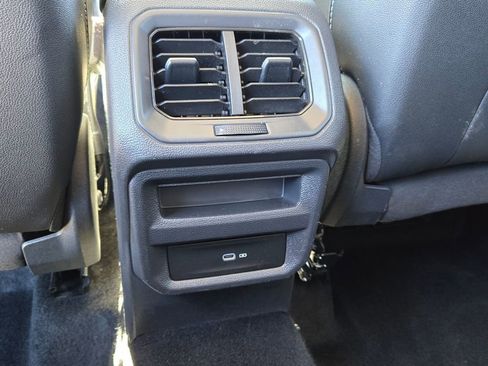 Used 2022 Volkswagen Taos SE w/ IQ.Drive SE Package image 15