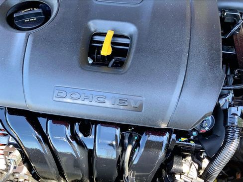 Used 2024 Kia Forte LXS w/ LXS Technology Package FWD image 32