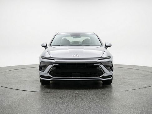 Used 2025 Hyundai Sonata SEL image 2