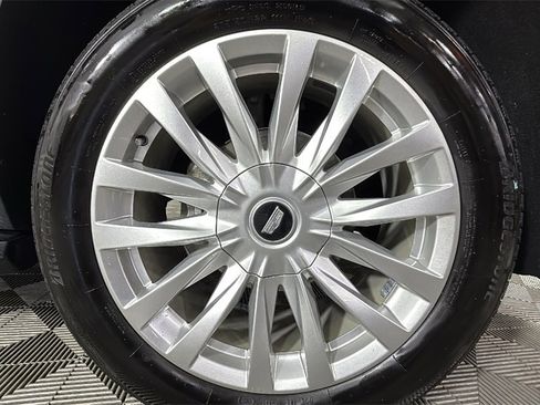 Used 2023 Cadillac Escalade ESV Luxury image 41